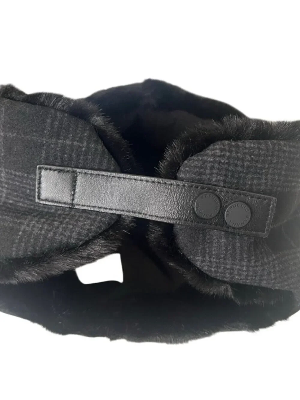 Banana Republic Glen Check Black and Grey Plaid Fur Detail Hat S/M NWOT